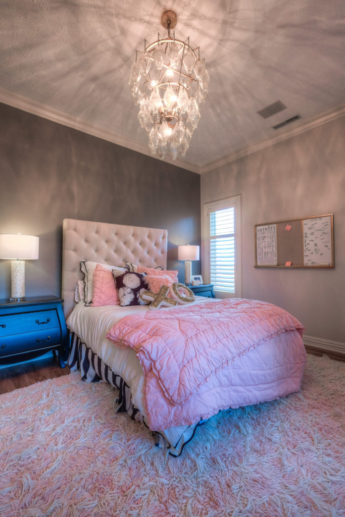 Girl's pink bedroom shag carpet crystal chandelier apple-way-home-20